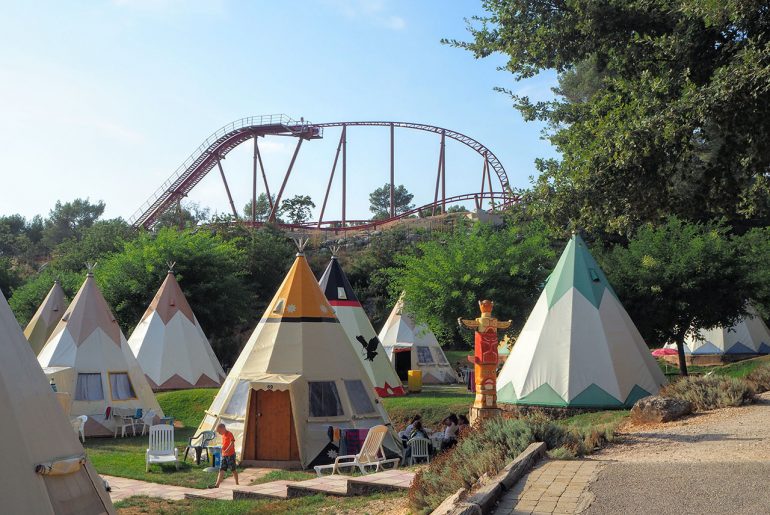 ok-corral-en-famille-dormir-nuit-tipi