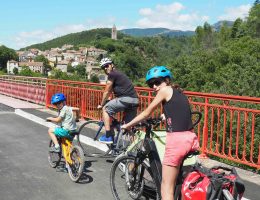 velo, famille, olargues, passa pais, pont eiffel