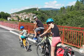 velo, famille, olargues, passa pais, pont eiffel