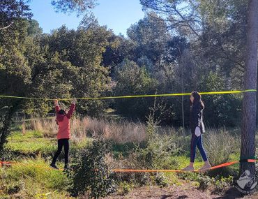 slack line, enfant, foret