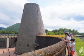 Vulcania avec les enfants et soirée nocturne vulcania-visite-famille-enfant